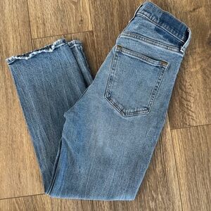 Abercrombie & Fitch Medium Blue Denim Jeans Ankle Straight Ultra High Rise